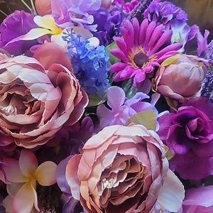 Silk flower arrangement